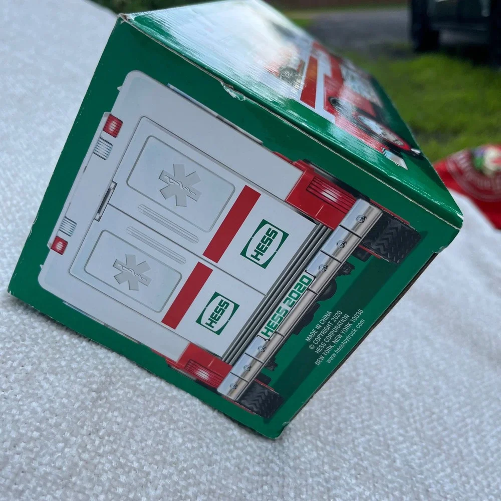 Hess 2020 Ambulance and Rescue Truck Toy Set White Red Chrome Collectible